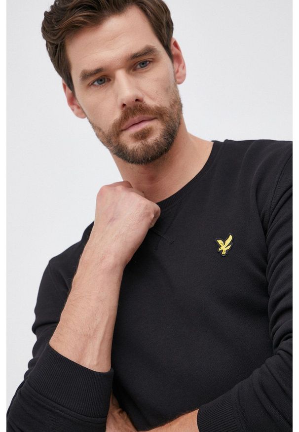Lyle & Scott - Bluza bawełniana. Okazja: na co dzień. Kolor: czarny. Materiał: bawełna. Wzór: aplikacja. Styl: casual