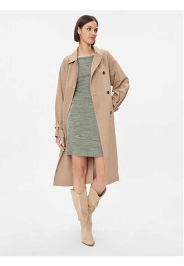 Vero Moda Sukienka dzianinowa 10293851 Zielony Regular Fit. Kolor: zielony. Materiał: syntetyk