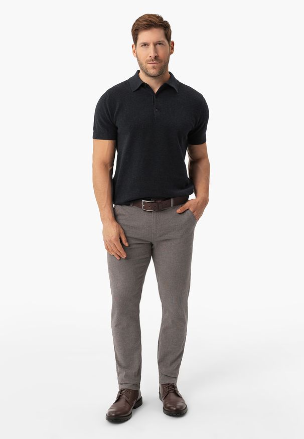 Volcano - Bawełniane spodnie R-OLAF. Okazja: na co dzień, na spotkanie biznesowe. Materiał: bawełna. Styl: wizytowy, biznesowy, klasyczny, casual