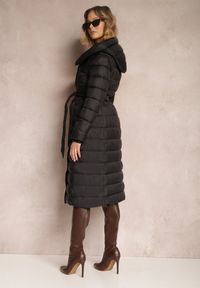 Renee - Czarna Kurtka Damiore. Kolor: czarny. Materiał: tkanina, materiał. Długość: długie. Styl: klasyczny, elegancki #3