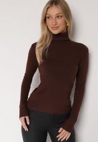 Born2be - Brązowy Golf z Bawełną o Prostym Kroju Mevoresa. Okazja: na co dzień. Typ kołnierza: golf. Kolor: brązowy. Materiał: bawełna. Styl: klasyczny, casual, elegancki #5