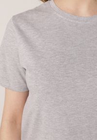 Born2be - Szary T-shirt z Bawełny z Dłuższym Tyłem i Rozcięciami po Bokach Cordalea. Okazja: na co dzień. Kolor: szary. Materiał: bawełna. Długość: długie. Styl: casual, elegancki #2