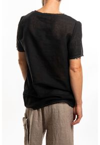 Takeshy Kurosawa T-shirt "Lino" | 83333 | Lino | Mężczyzna | Czarny. Okazja: na co dzień. Kolor: czarny. Materiał: bawełna, len, poliester. Wzór: aplikacja. Styl: casual