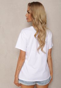 Renee - Biały T-shirt z Bawełny Ozdobiony Cyrkoniami Indilla. Okazja: na co dzień. Kolor: biały. Materiał: bawełna. Wzór: aplikacja. Styl: casual, klasyczny, elegancki #5