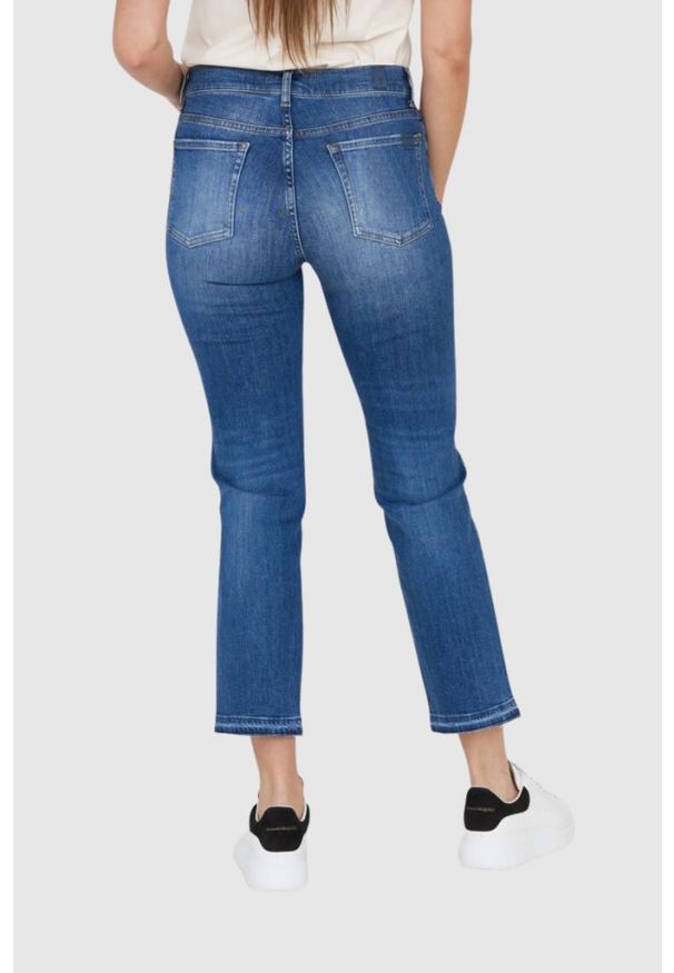 7 FOR ALL MANKIND Niebieskie jeansy damskie THE STRAIGHT CROP SLIM ILLUSION, Rozmiar 28. Kolor: niebieski