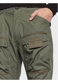 G-Star RAW - G-Star Raw Spodnie materiałowe 3D Cargo D19756-A790-8165 Zielony Regular Fit. Kolor: zielony. Materiał: bawełna #3