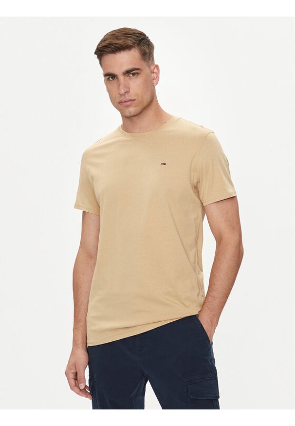 Tommy Jeans T-Shirt DM0DM04411 Beżowy Slim Fit. Kolor: beżowy. Materiał: bawełna