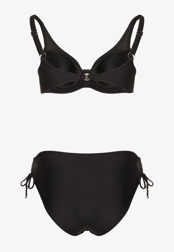 Born2be - Czarne Bikini Biustonosz z Marszczeniem i Majtki Figi ze Ściągaczami Sarimine. Kolekcja: plus size. Kolor: czarny. Materiał: jeans