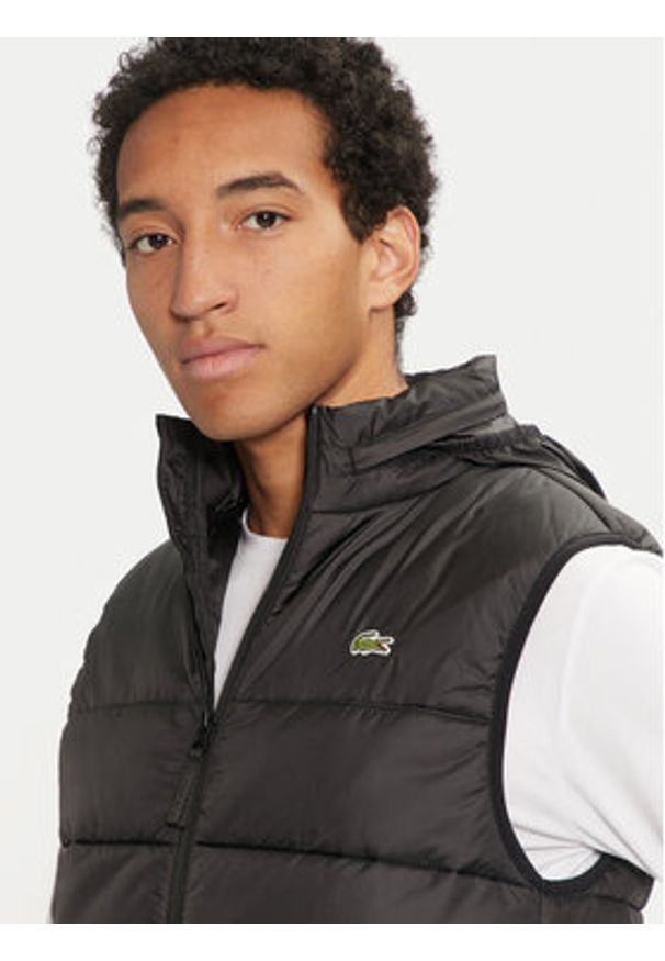 Lacoste Kamizelka BH6761 Czarny Regular Fit. Kolor: czarny. Materiał: syntetyk