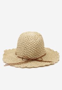Born2be - Beżowy Delikatny Kapelusz z Ozdobnym Rondem i Kokardką Tokimo. Kolor: beżowy. Materiał: len. Styl: elegancki