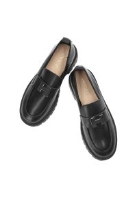Czarne Półbuty Vinceza Eleganckie Obuwie Damskie. Okazja: do pracy, na spotkanie biznesowe. Kolor: czarny. Materiał: skóra. Styl: elegancki #7
