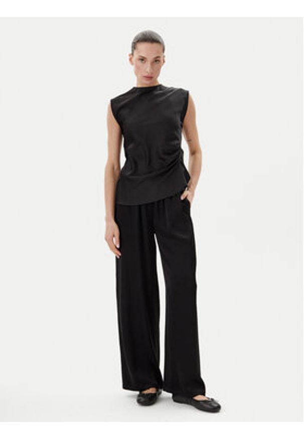 Eleh Bluzka ESS250180 Czarny Regular Fit. Kolor: czarny. Materiał: syntetyk