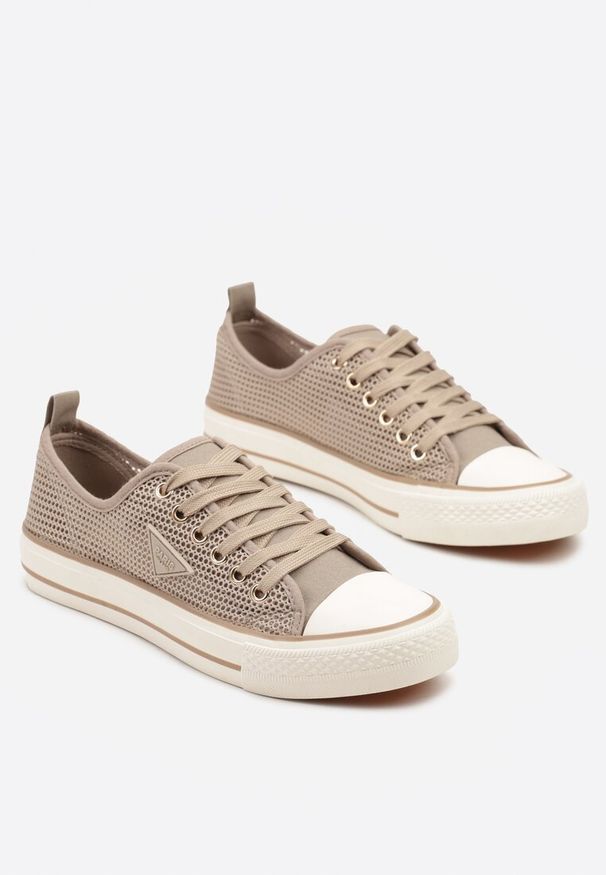 Born2be - Ciemnobeżowe Klasyczne Trampki z Ażurową Cholewką Volirae. Kolor: beżowy. Materiał: jeans. Szerokość cholewki: normalna. Wzór: ażurowy. Sezon: wiosna, lato. Styl: klasyczny