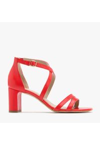 Ryłko - Czerwone sandały z paseczkami GWEN. Kolor: czerwony. Materiał: skóra. Obcas: na obcasie. Wysokość obcasa: średni