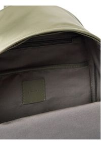 Calvin Klein Saszetka Sleek Round Backpack LV04D3143G Zielony. Kolor: zielony. Materiał: skóra #4