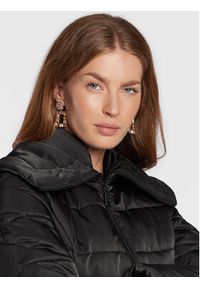 Guess Kurtka zimowa Giltzy W2BL56 WEX12 Czarny Regular Fit. Kolor: czarny. Materiał: syntetyk. Sezon: zima #3