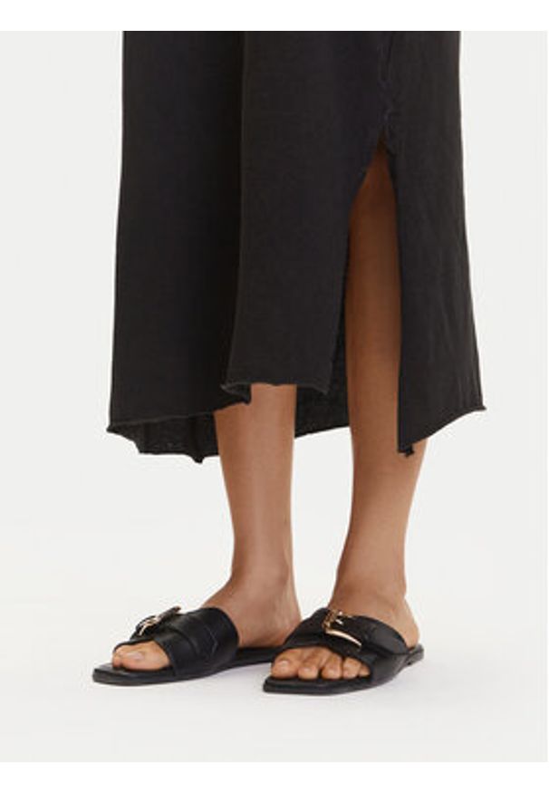 only - ONLY Sukienka codzienna Lucy 15324373 Czarny Regular Fit. Okazja: na co dzień. Kolor: czarny. Materiał: bawełna. Typ sukienki: proste. Styl: casual