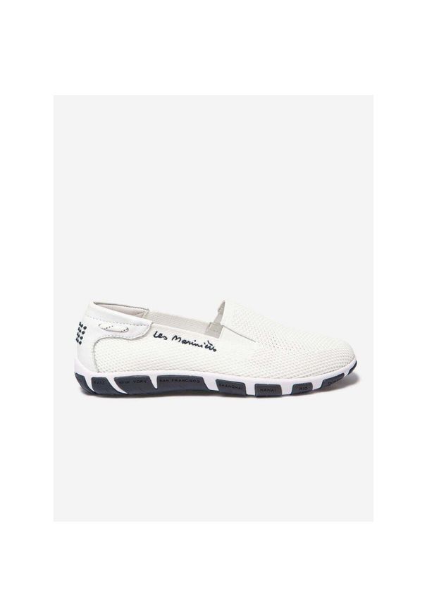 Niskie buty damskie TBS Joessan. Kolor: biały. Sezon: lato