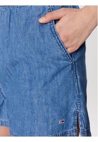 Tommy Jeans Szorty jeansowe Chambray DW0DW15220 Niebieski Regular Fit. Kolor: niebieski. Materiał: jeans, bawełna