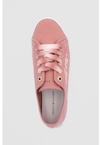 TOMMY HILFIGER - Tommy Hilfiger Tenisówki damskie kolor różowy. Nosek buta: okrągły. Zapięcie: sznurówki. Kolor: różowy. Materiał: guma #3