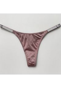 Intica - Majtki z ozdobną gumką podkreślające sylwetkę Magga. Kolor: beżowy. Materiał: materiał