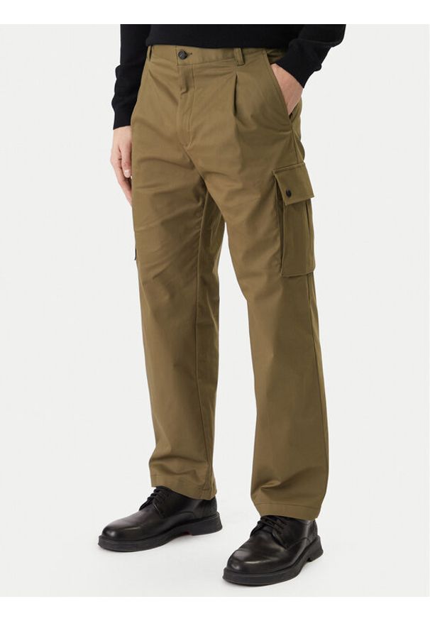 Hugo - HUGO Spodnie materiałowe Craysen 50553180 Zielony Straight Fit. Kolor: zielony. Materiał: bawełna