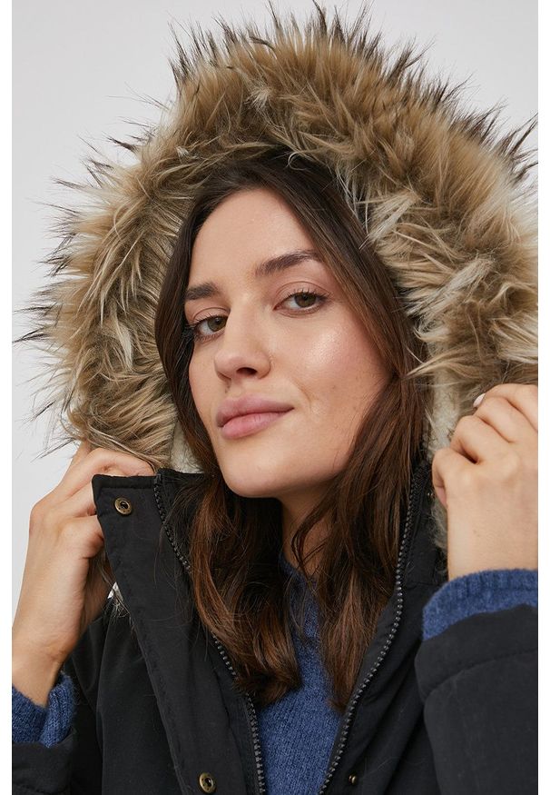 Brave Soul - Parka. Okazja: na co dzień. Kolor: czarny. Materiał: tkanina, futro. Wzór: gładki. Styl: casual