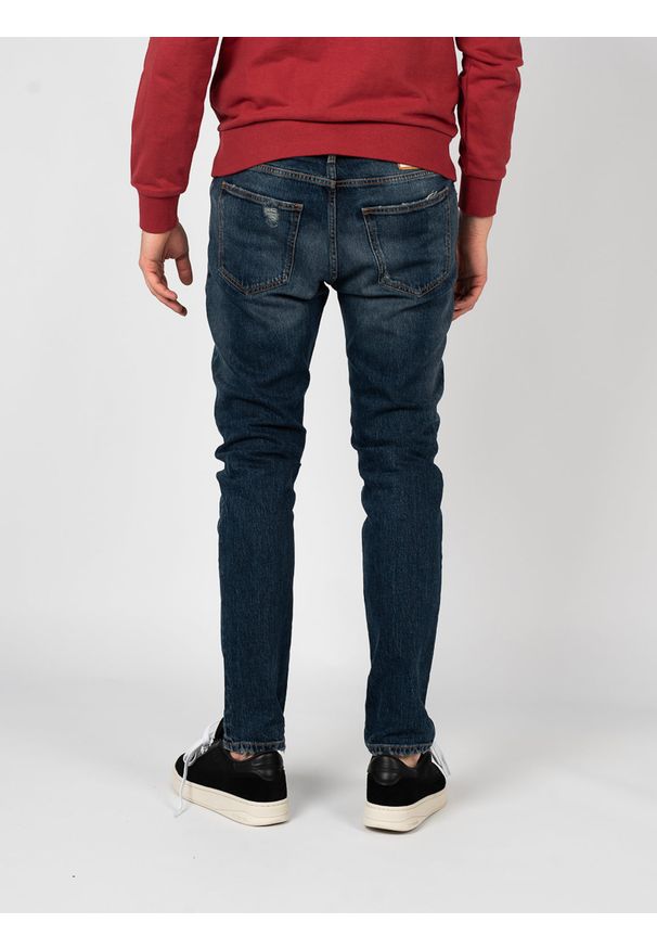 Diesel Jeansy "D-Strukt" | A12025-R9F05 | Mężczyzna | Niebieski. Okazja: na co dzień. Kolor: niebieski. Długość: długie. Styl: elegancki, casual, sportowy