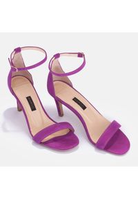 Marco Shoes Eleganckie sandały z naturalnego zamszu fioletowe. Kolor: fioletowy. Materiał: zamsz. Styl: elegancki #6
