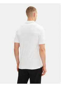 EA7 Emporio Armani Polo 7M000300 AF13739 U0002 Biały Slim Fit. Typ kołnierza: polo. Kolor: biały. Materiał: wiskoza