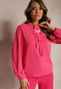 Renee - Różowa Bluzka z Krawatem i Ozdobnymi Perłami Berbora. Kolor: różowy. Długość rękawa: długi rękaw. Długość: długie. Styl: klasyczny #3