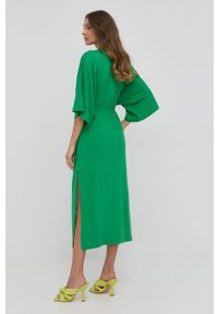 Nissa sukienka kolor zielony midi rozkloszowana. Kolor: zielony. Materiał: dzianina. Długość rękawa: krótki rękaw. Typ sukienki: rozkloszowane. Długość: midi