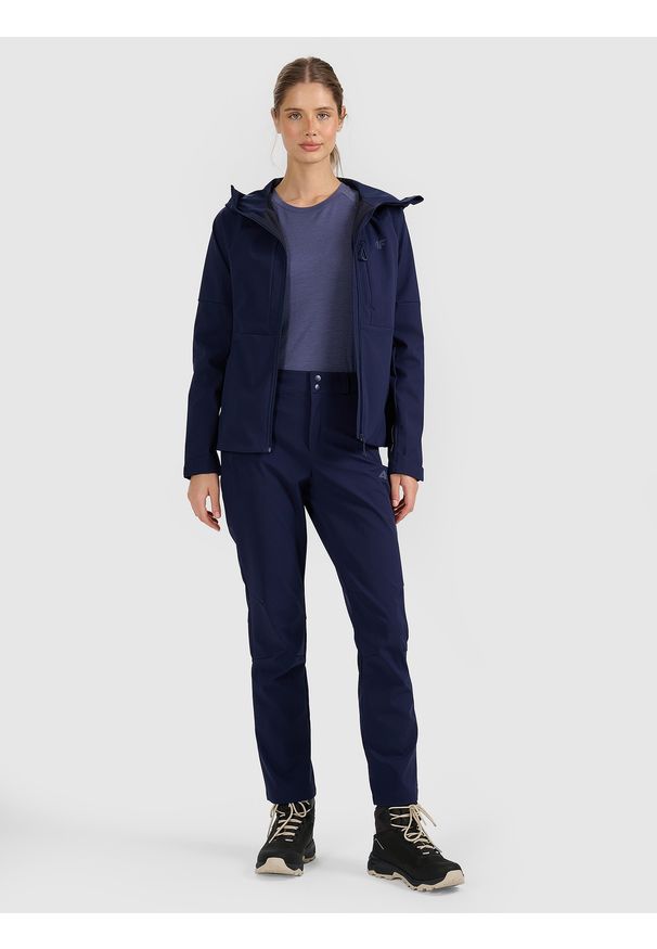 4f - 4F Spodnie trekkingowe softshell membrana 10000 damskie - granatowe XL. Stan: podwyższony. Kolor: niebieski. Materiał: softshell. Technologia: Primaloft. Sport: wspinaczka, turystyka piesza