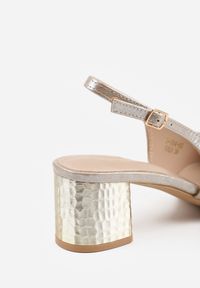 Renee - Złote Czółenka Slingback VICES na Tłoczonym Słupku z Metalicznym Połyskiem Jenesa. Zapięcie: pasek. Kolor: złoty. Szerokość cholewki: normalna. Obcas: na słupku #5