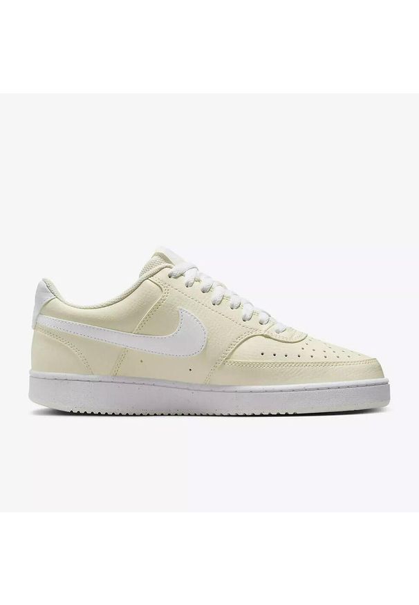 Buty Sportowe Damskie Nike W Court Vision Lo NN. Kolor: beżowy, żółty. Model: Nike Court. Sport: turystyka piesza