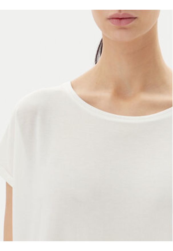 Vero Moda T-Shirt Ava 10284468 Biały Regular Fit. Kolor: biały. Materiał: lyocell