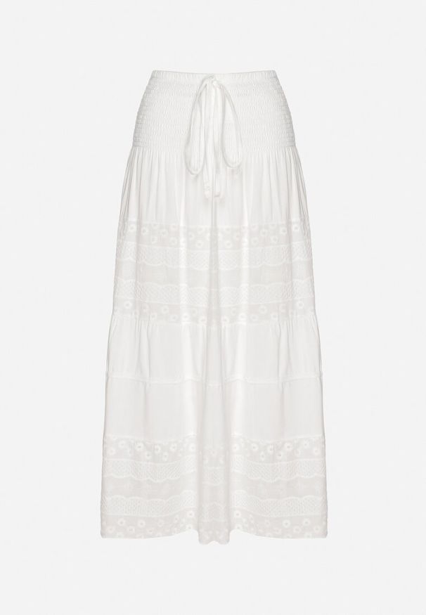 Born2be - Biała Spódnica z Bawełny z Wysokim Stanem w Stylu Boho Ellitrae. Okazja: na co dzień. Stan: podwyższony. Kolor: biały. Materiał: bawełna. Sezon: lato, wiosna. Styl: boho