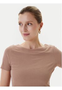 Guess T-Shirt W5YP14 KAQL2 Beżowy Regular Fit. Kolor: beżowy. Materiał: syntetyk #4