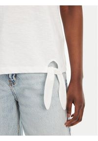 Olsen T-Shirt 11104823 Biały Regular Fit. Kolor: biały. Materiał: bawełna