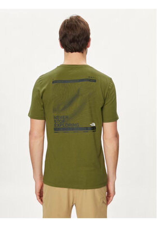 The North Face T-Shirt Foundation Mountain Lines NF0A8830 Zielony Regular Fit. Kolor: zielony. Materiał: syntetyk, bawełna