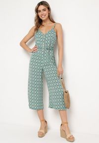 Born2be - Zielony Kombinezon Siffo. Kolor: zielony. Materiał: materiał. Długość rękawa: na ramiączkach. Wzór: aplikacja, kolorowy, jednolity. Sezon: lato #1