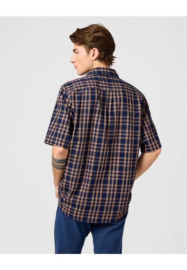 Wrangler - MESKA KOSZULA WRANGLER SS 1 PKT SHIRT RAW UMBER INDIGO 112362734