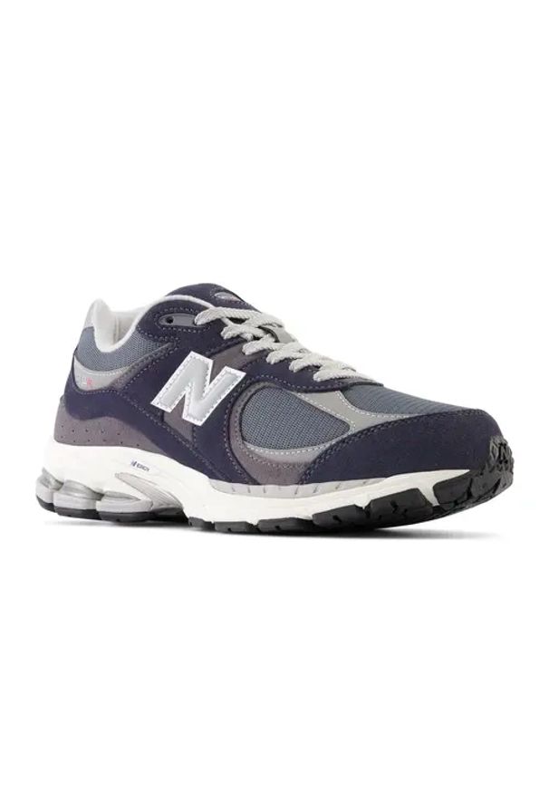 New Balance M2002RSF Sneakersy unisex. Okazja: na co dzień. Kolor: niebieski. Materiał: skóra, zamsz. Szerokość cholewki: normalna. Sezon: lato