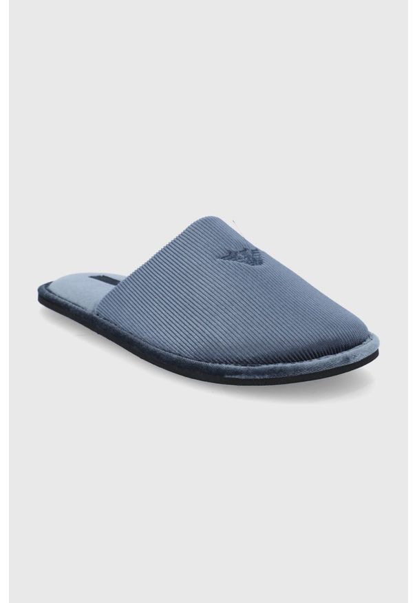 EA7 Emporio Armani Kapcie kolor granatowy. Kolor: niebieski. Materiał: materiał, guma. Wzór: gładki