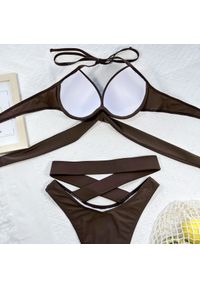 Intica - Bikini z ozdobnymi paskami na plażę i basen Shireen. Kolor: brązowy. Materiał: materiał. Wzór: paski #6