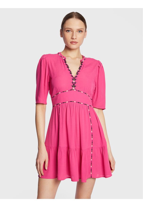 Ba&sh Sukienka codzienna Teresa 1E23TERE Różowy Regular Fit. Okazja: na co dzień. Kolor: różowy. Materiał: wiskoza. Typ sukienki: proste. Styl: casual