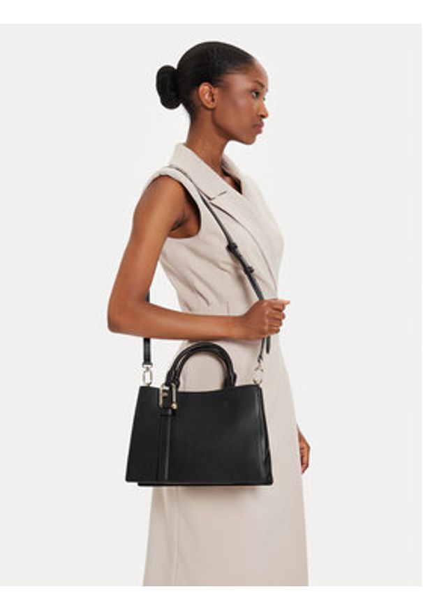 Furla Torebka Nuvola Medium WB01336-BX2045-O6000 Czarny. Kolor: czarny. Materiał: skórzane