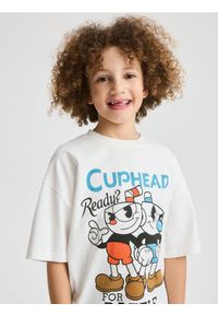 Reserved - T-shirt oversize Cuphead - złamana biel. Materiał: dzianina, bawełna