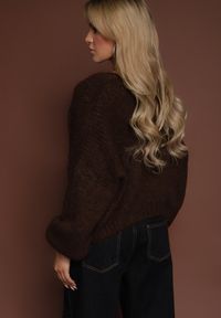 Renee - Brązowy Niezapinany Kardigan z Wełną i Wiskozą z Dołączonym Topem Belvane. Kolor: brązowy. Materiał: wełna, wiskoza. Długość rękawa: na ramiączkach #8