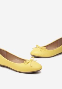 Born2be - Żółte Balerinki Haviani. Nosek buta: okrągły. Kolor: żółty. Sezon: lato. Obcas: na obcasie. Styl: klasyczny. Wysokość obcasa: niski #4